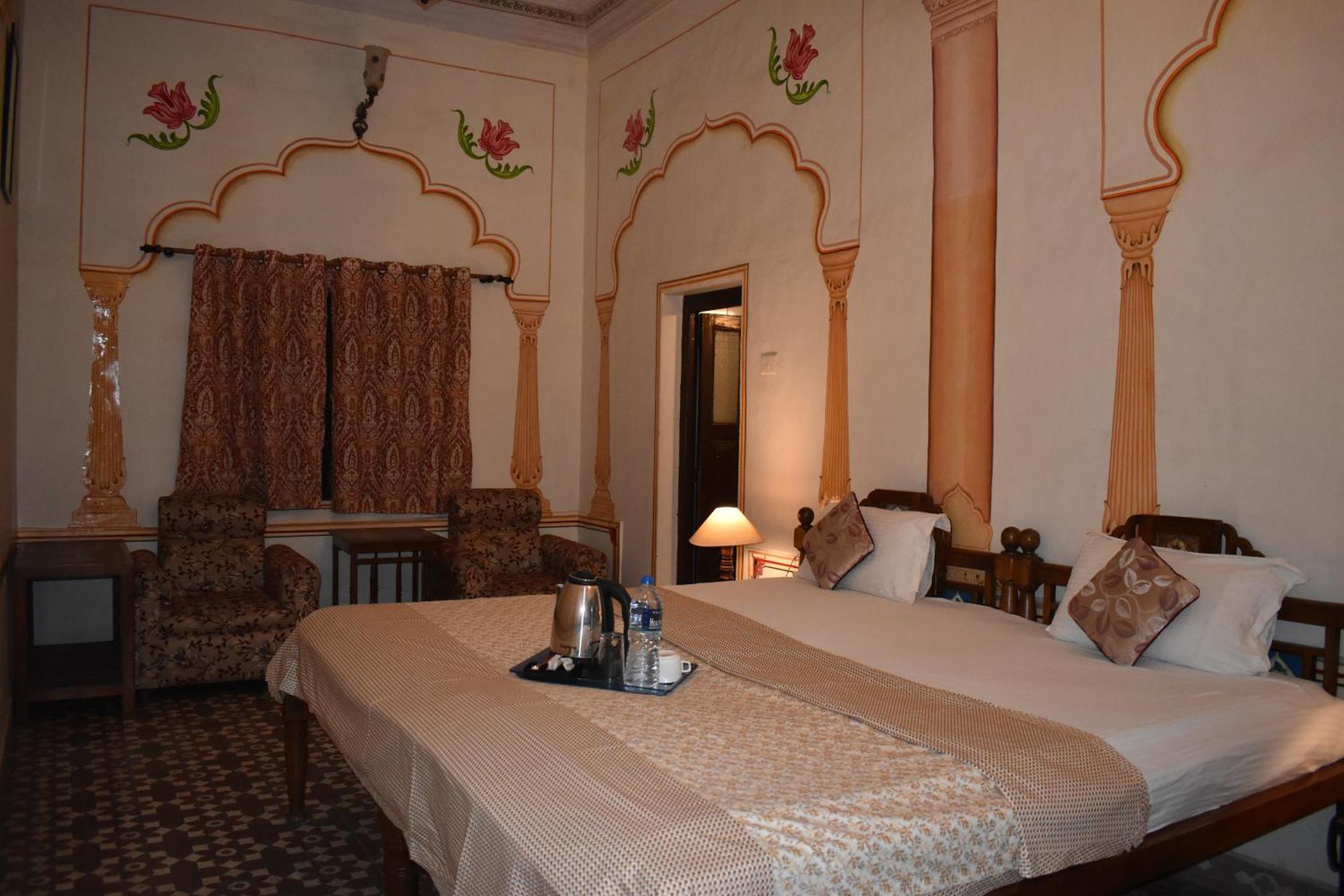 Hotel Nawal Sagar Palace - Bundi Room photo